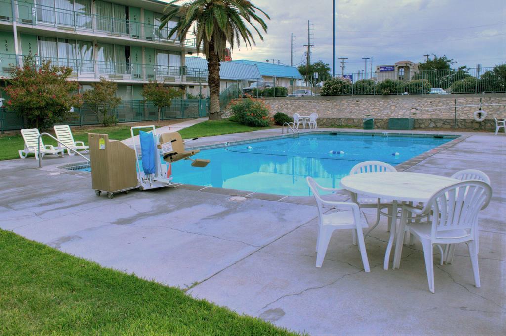 Vagabond Inn El Paso Extérieur photo