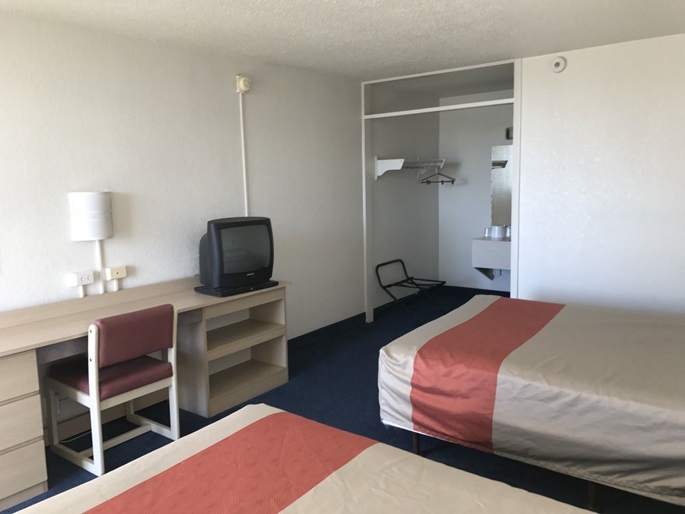 Vagabond Inn El Paso Extérieur photo
