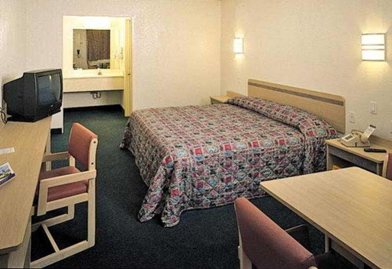 Vagabond Inn El Paso Extérieur photo